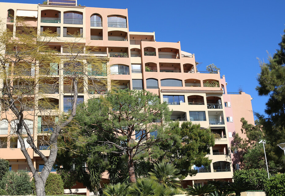 FONTVIEILLE - GRAND LARGE - BOX FERME