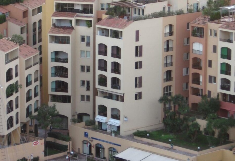 FONTVIEILLE - MICHELANGELO - LOCAL COMMERCIAL - BUREAU ADMINISTRATIF